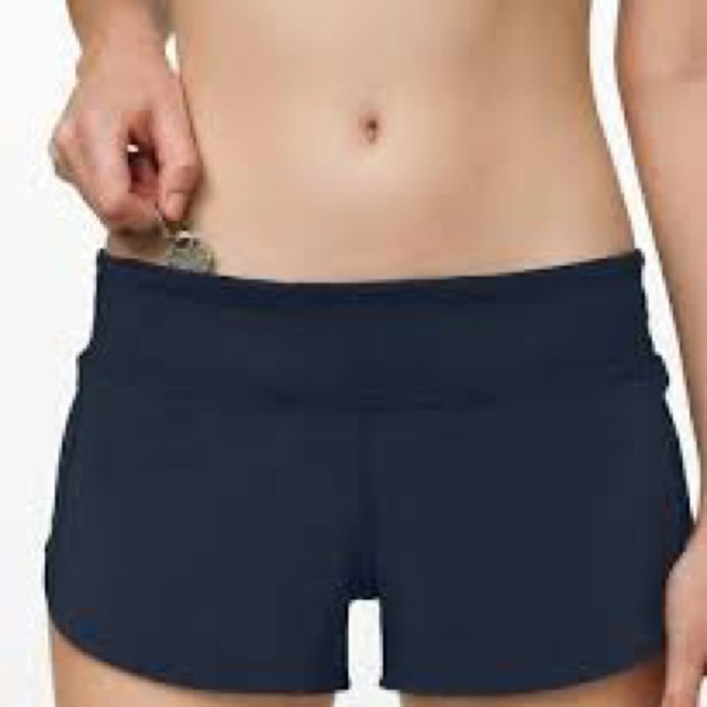 Lululemon Speed Up Low Rise 2.5’- Size 4 and 6-True Navy